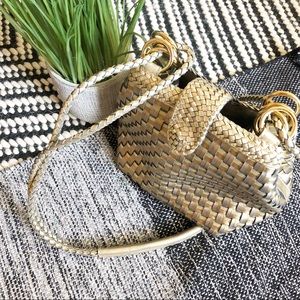 Vintage woven metallic bucket bag